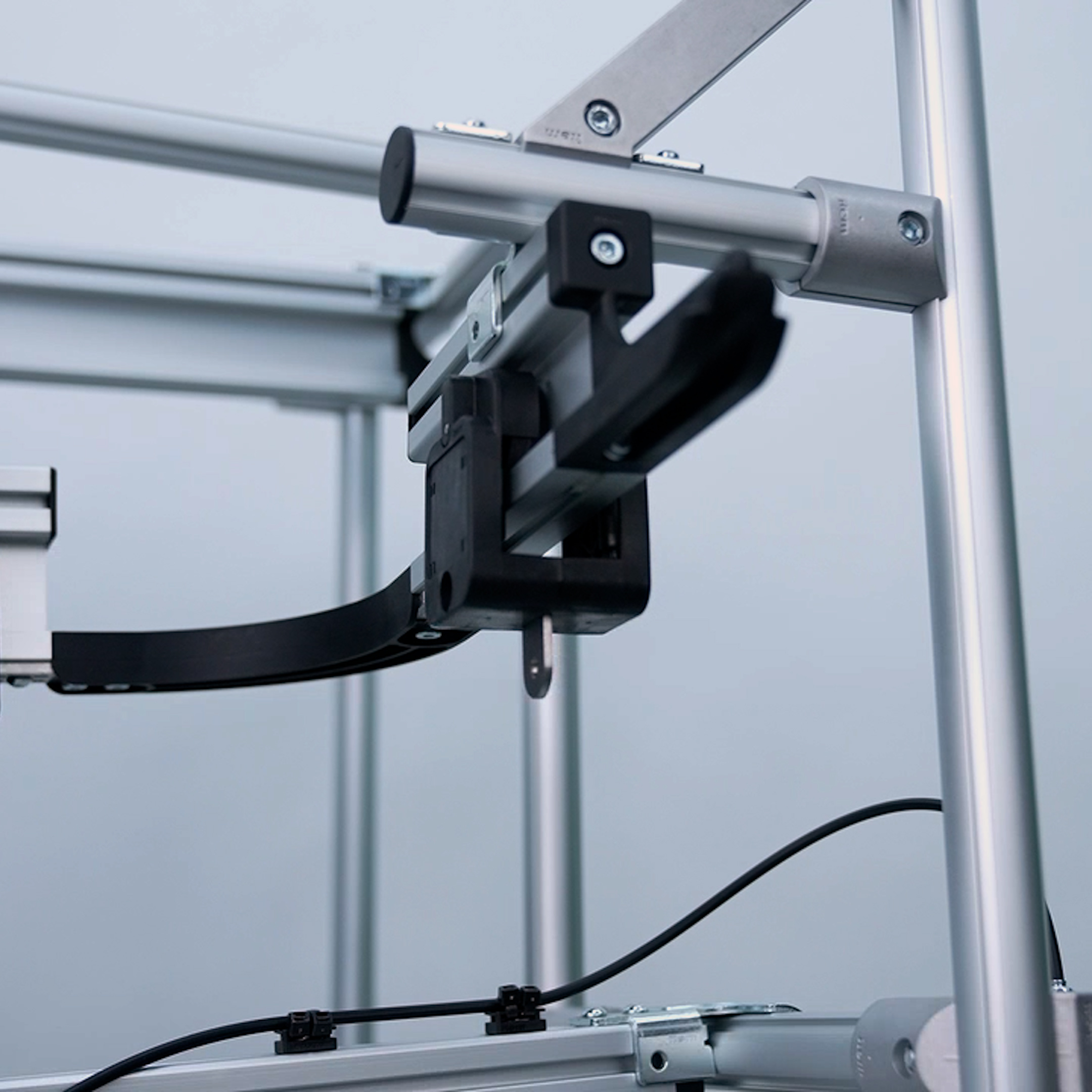 Open 6344EN - Suspended Conveyor System: Curves 30x22 R100 ESD