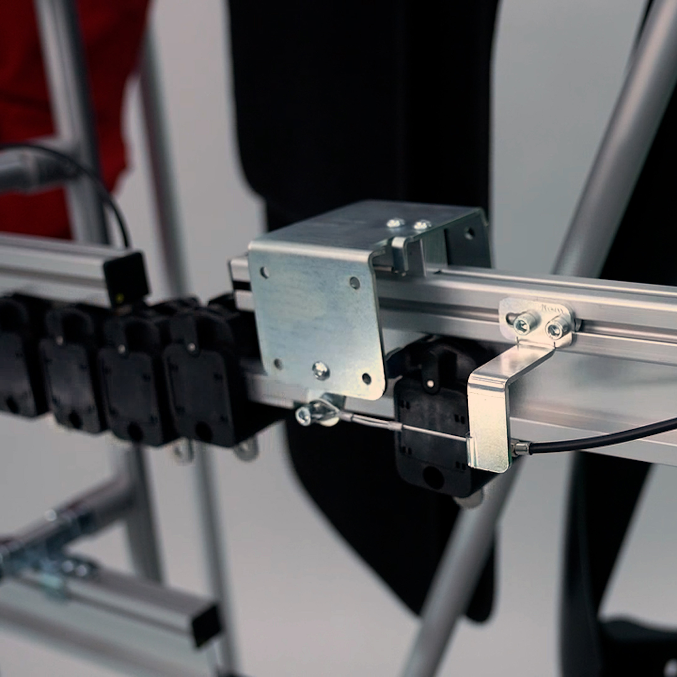 Open 6417EN - Suspended Conveyor System: Release Unit 6, Carriage D37-32 and Bowden Cable Mounting M6