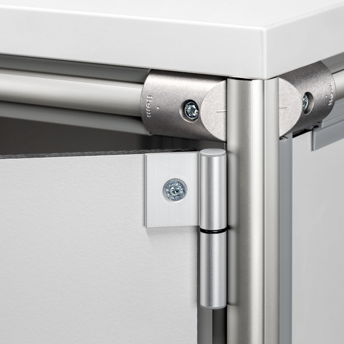 Open 320EN - Installing a door solution with Hinge D30-85 FP and accessories